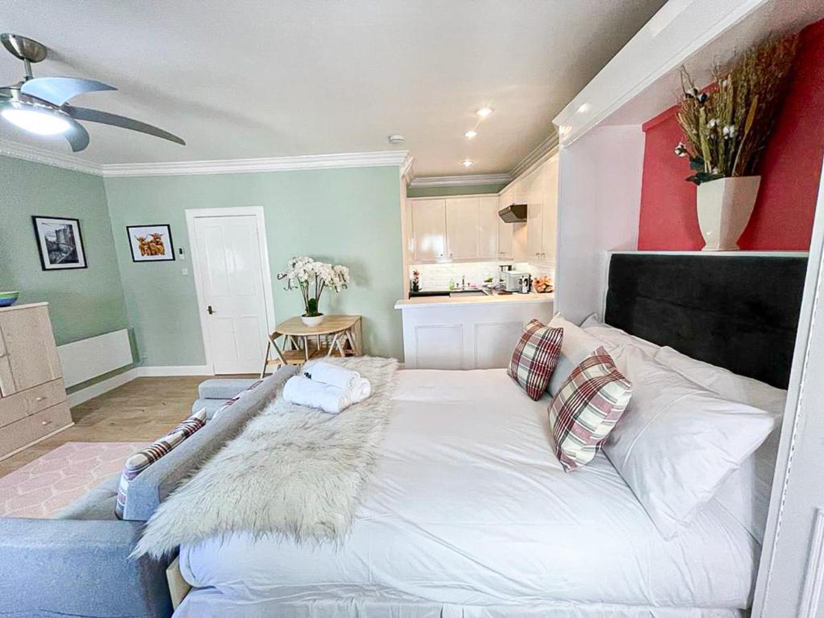 Snug Studio On The Grassmarket, 5Mins From Castle Edinburgh Exterior photo