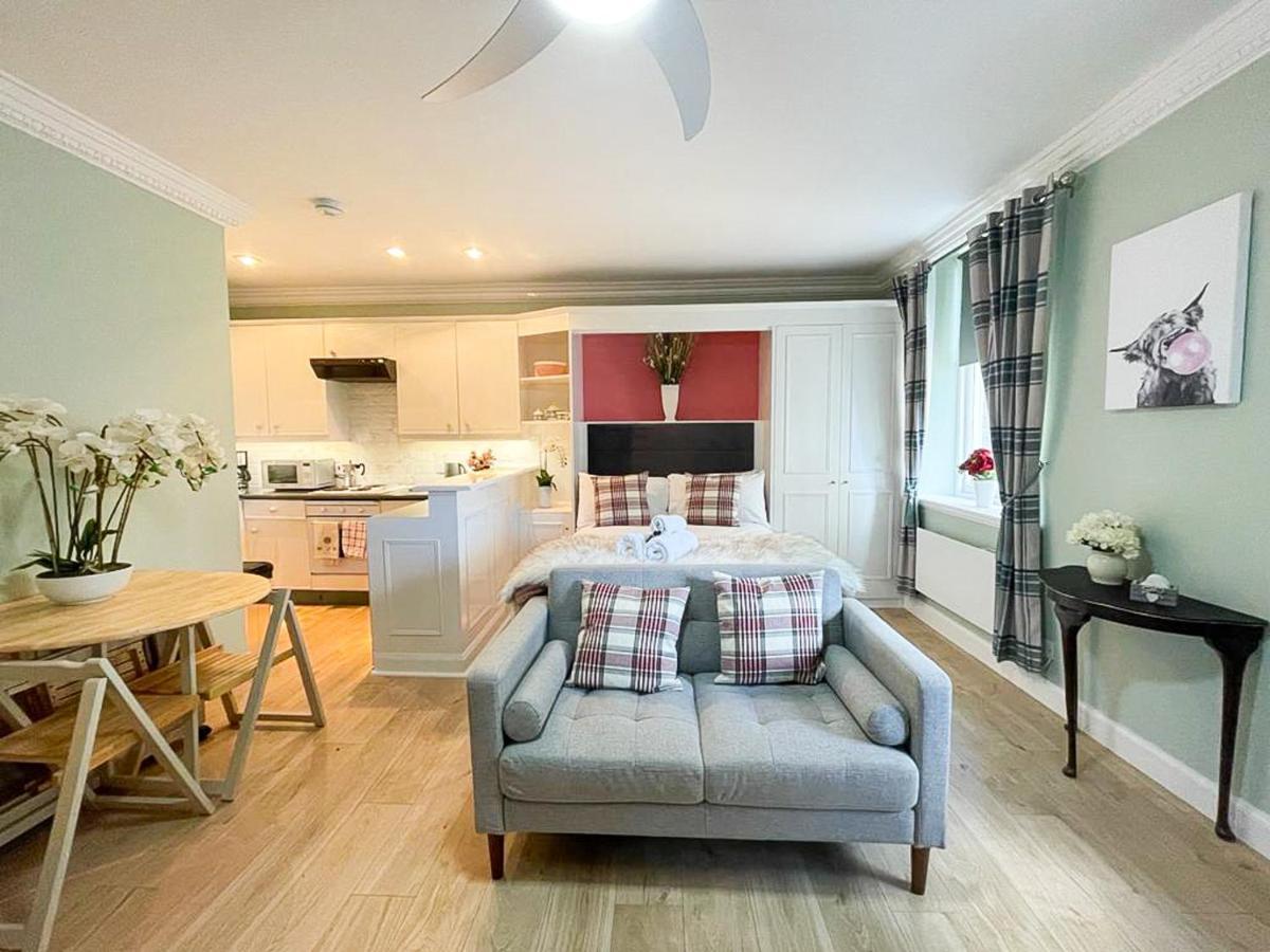 Snug Studio On The Grassmarket, 5Mins From Castle Edinburgh Exterior photo